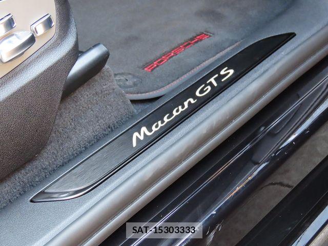 Porsche MACAN 2023-11 7509689-16