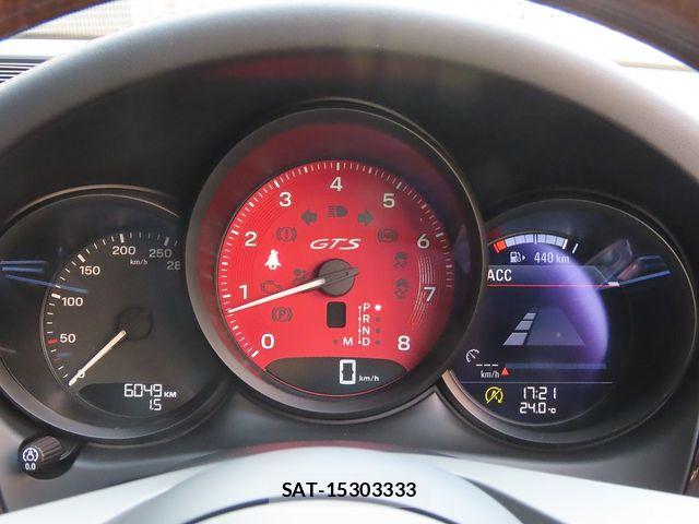 Porsche MACAN 2023-11 7509689-18