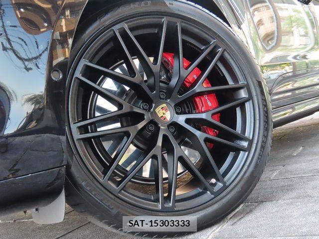 Porsche MACAN 2023-11 7509689-28