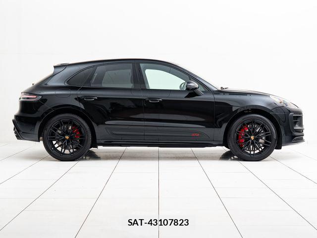 Porsche MACAN 2023-08 7502237-14