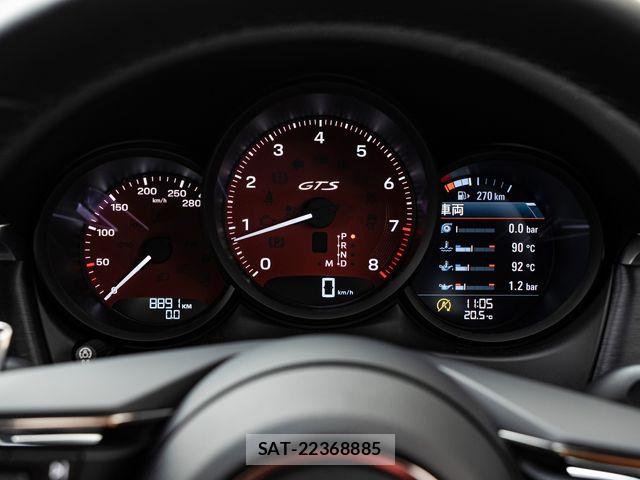 Porsche MACAN 2023-09 7502236-19