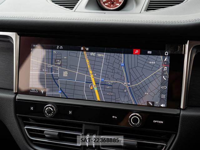 Porsche MACAN 2023-09 7502236-21