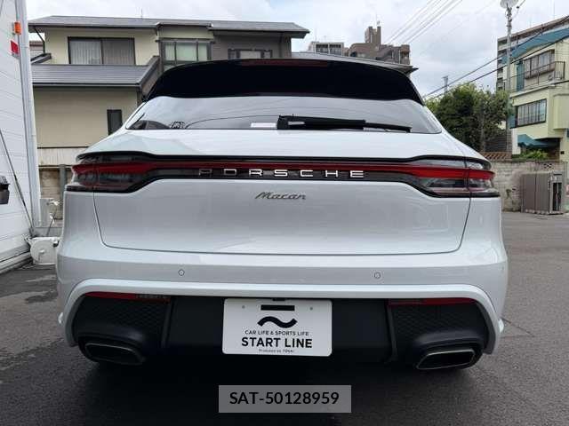 Porsche MACAN 2025-07 7619183-15