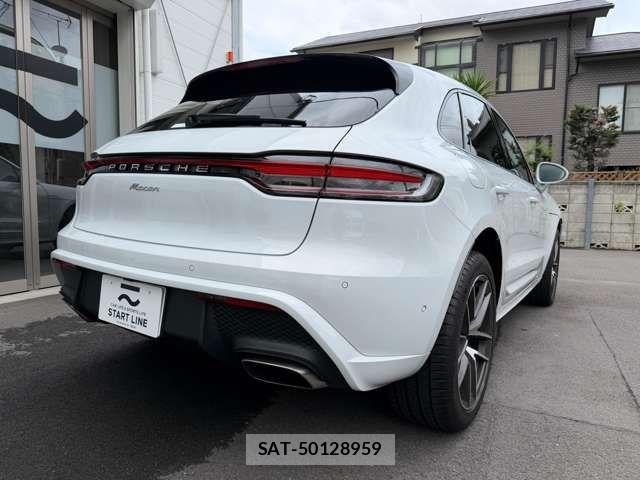 Porsche MACAN 2025-07 7619183-16