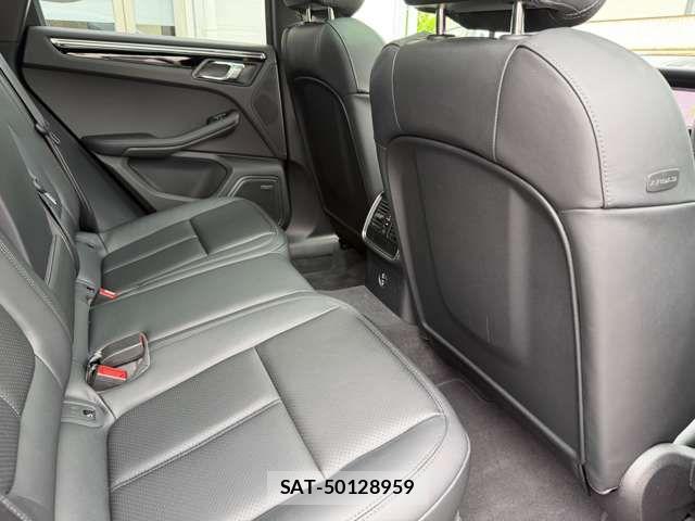 Porsche MACAN 2025-07 7619183-19