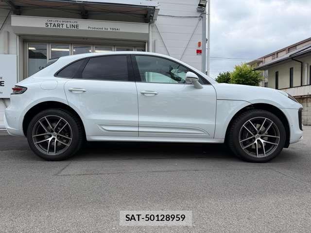 Porsche MACAN 2025-07 7619183-3