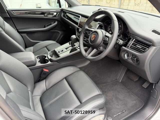 Porsche MACAN 2025-07 7619183-5