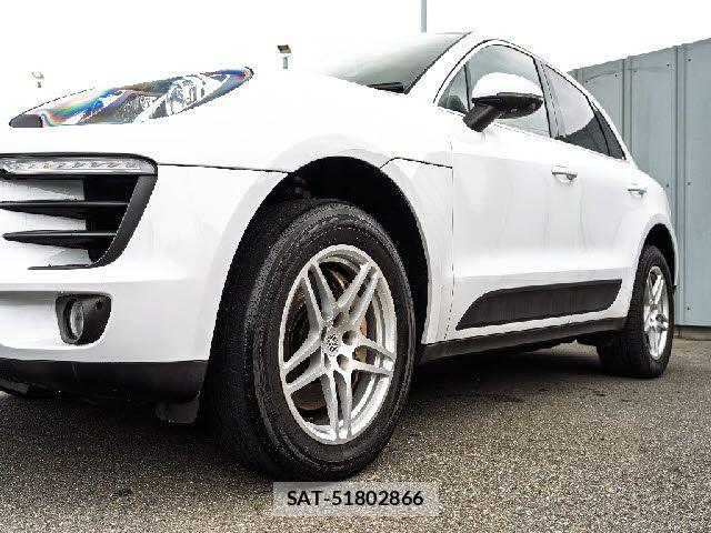 Porsche MACAN 2017-09 7619185-10