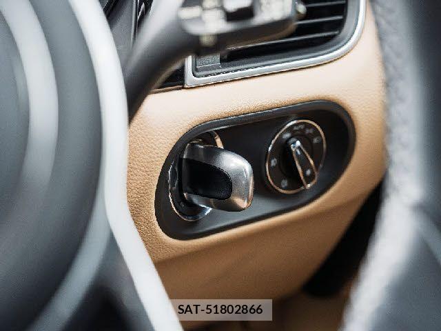 Porsche MACAN 2017-09 7619185-15
