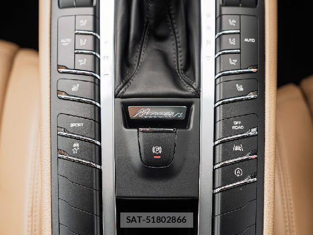 Porsche MACAN 2017-09 7619185-17