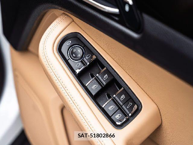 Porsche MACAN 2017-09 7619185-18