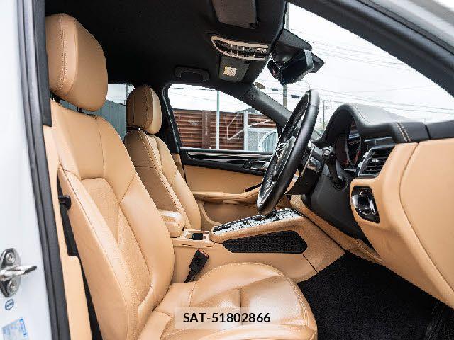 Porsche MACAN 2017-09 7619185-3