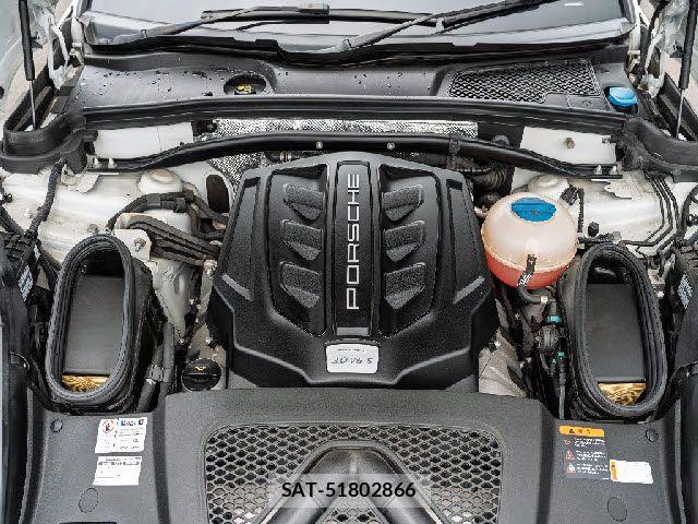 Porsche MACAN 2017-09 7619185-5