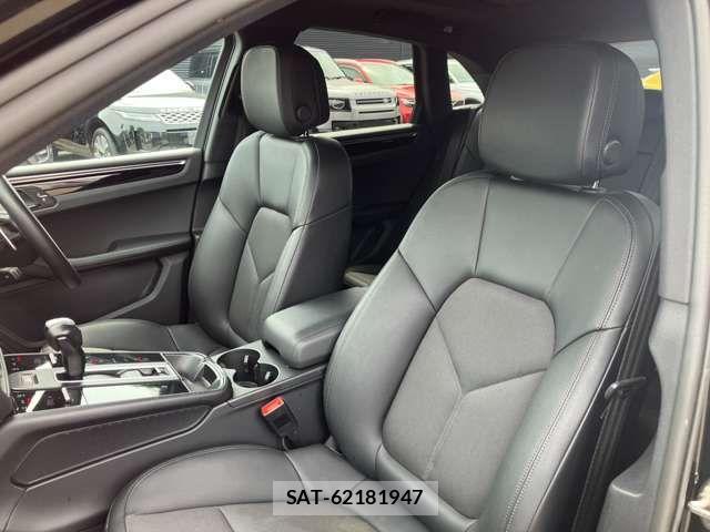 Porsche MACAN 2023-03 7619184-15