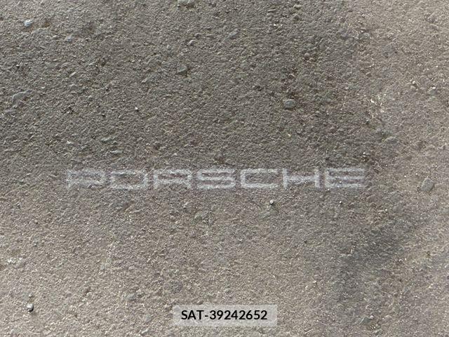 Porsche MACAN 2022-02 7727212-15