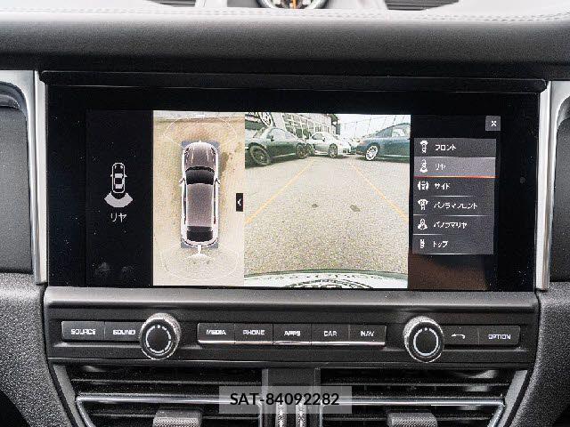 Porsche MACAN 2020-05 7727213-11