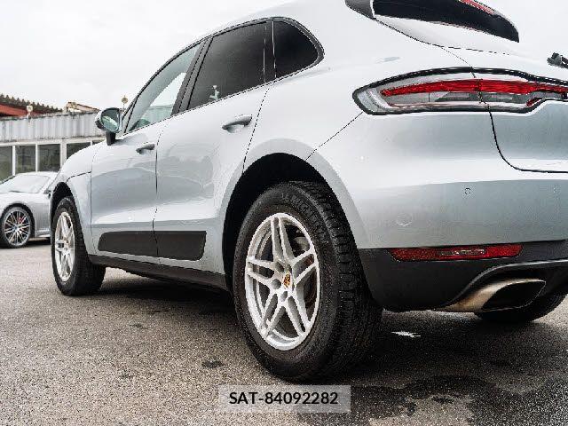Porsche MACAN 2020-05 7727213-12