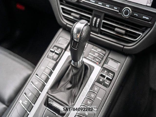 Porsche MACAN 2020-05 7727213-15