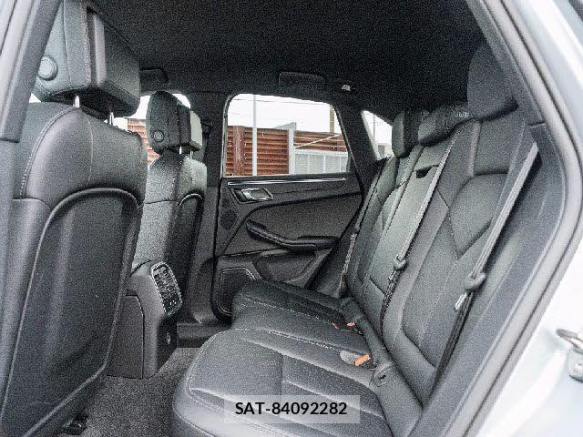 Porsche MACAN 2020-05 7727213-17