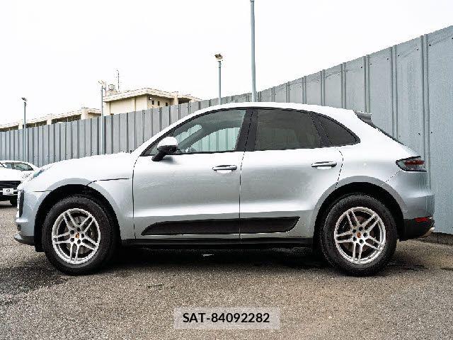 Porsche MACAN 2020-05 7727213-26