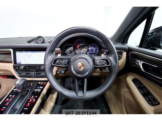 Porsche MACAN 2024-01 7727214-10