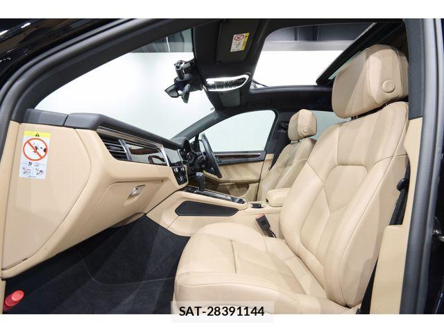 Porsche MACAN 2024-01 7727214-18