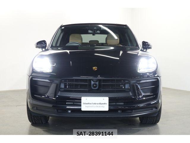 Porsche MACAN 2024-01 7727214-1