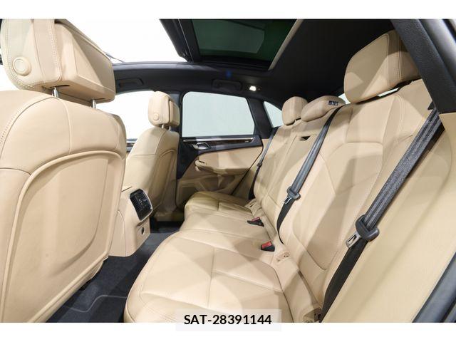 Porsche MACAN 2024-01 7727214-19