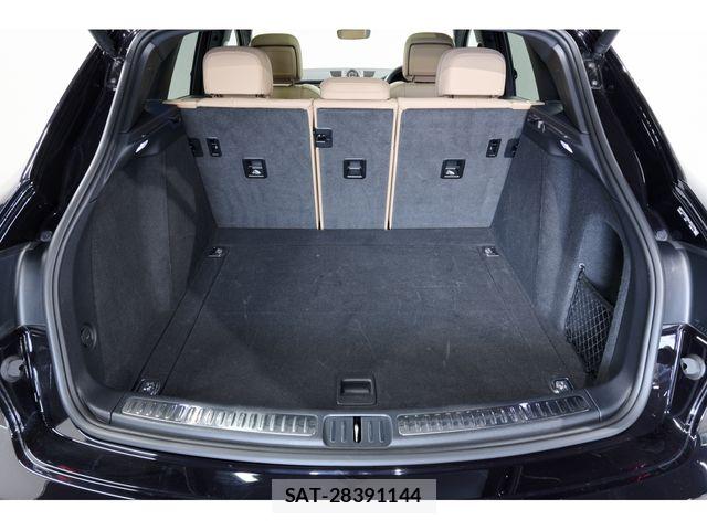 Porsche MACAN 2024-01 7727214-22