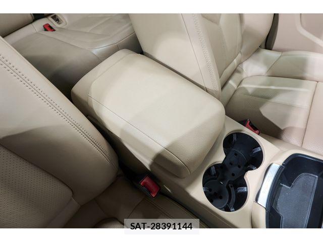 Porsche MACAN 2024-01 7727214-23