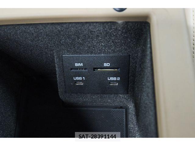 Porsche MACAN 2024-01 7727214-25