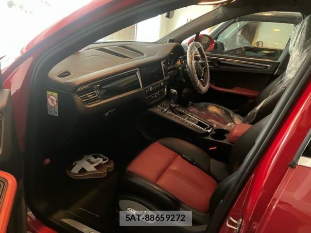 Porsche MACAN 2020-12 7727215-22