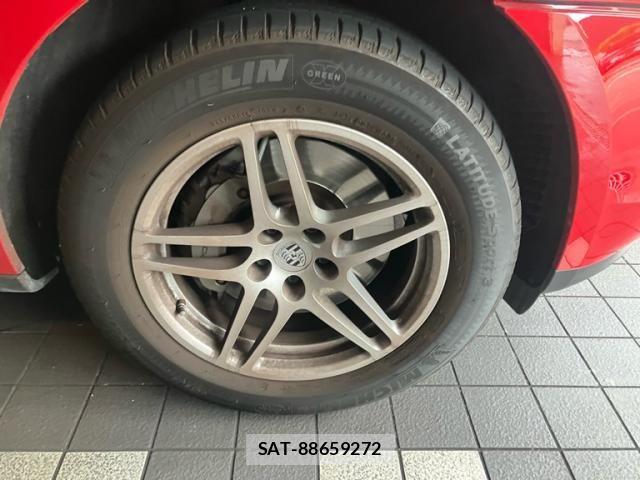 Porsche MACAN 2020-12 7727215-28