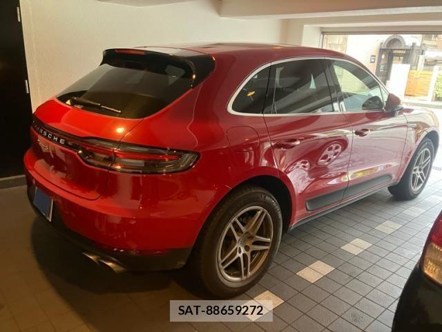 Porsche MACAN 2020-12 7727215-2