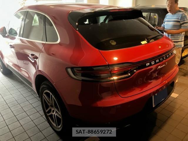 Porsche MACAN 2020-12 7727215-3