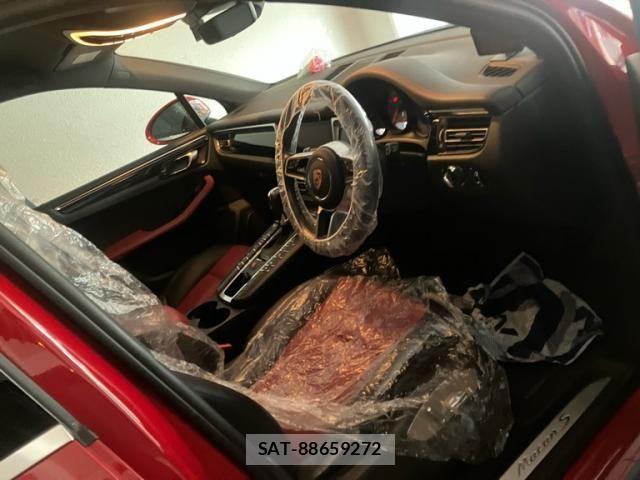 Porsche MACAN 2020-12 7727215-5