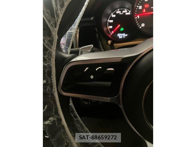 Porsche MACAN 2020-12 7727215-7