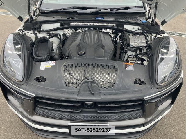 Porsche MACAN 2022-12 7788216-19