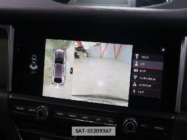 Porsche MACAN 2020-02 7878786-9
