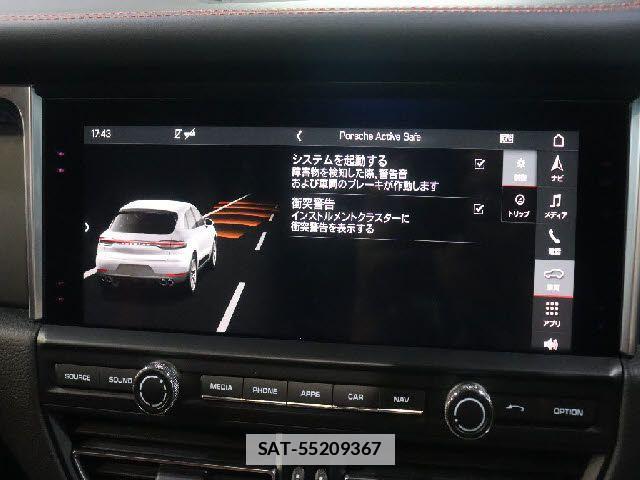 Porsche MACAN 2020-02 7878786-10
