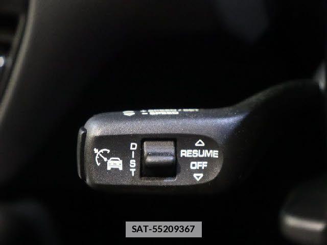 Porsche MACAN 2020-02 7878786-11