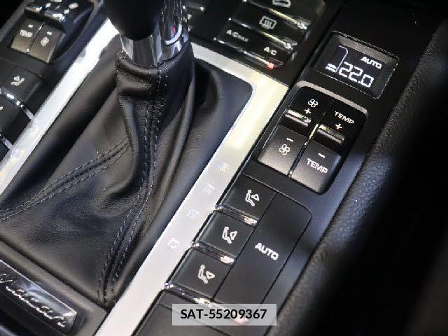 Porsche MACAN 2020-02 7878786-15