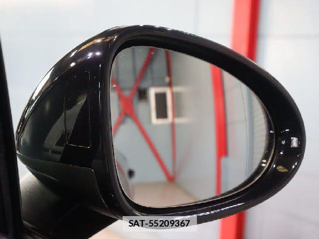 Porsche MACAN 2020-02 7878786-16
