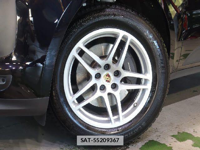 Porsche MACAN 2020-02 7878786-18