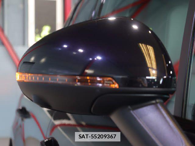 Porsche MACAN 2020-02 7878786-25