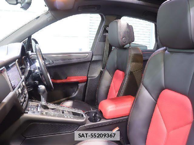 Porsche MACAN 2020-02 7878786-28