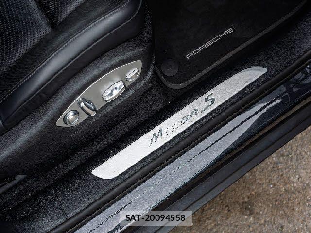 Porsche MACAN 2019-12 7878787-13
