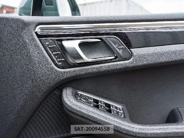 Porsche MACAN 2019-12 7878787-14
