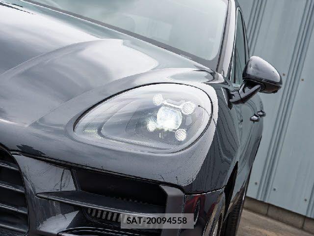 Porsche MACAN 2019-12 7878787-18