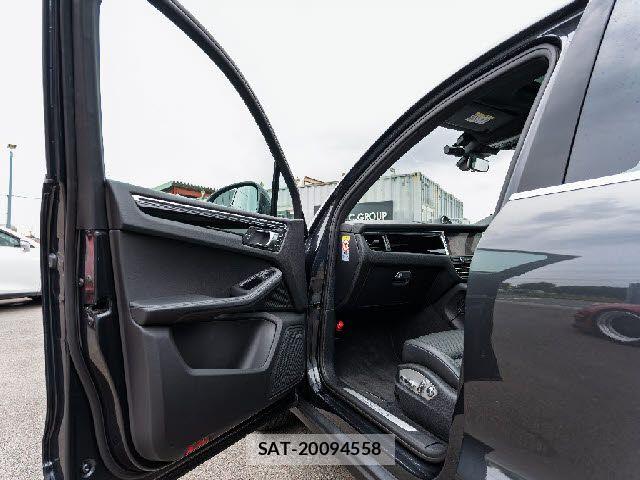 Porsche MACAN 2019-12 7878787-23